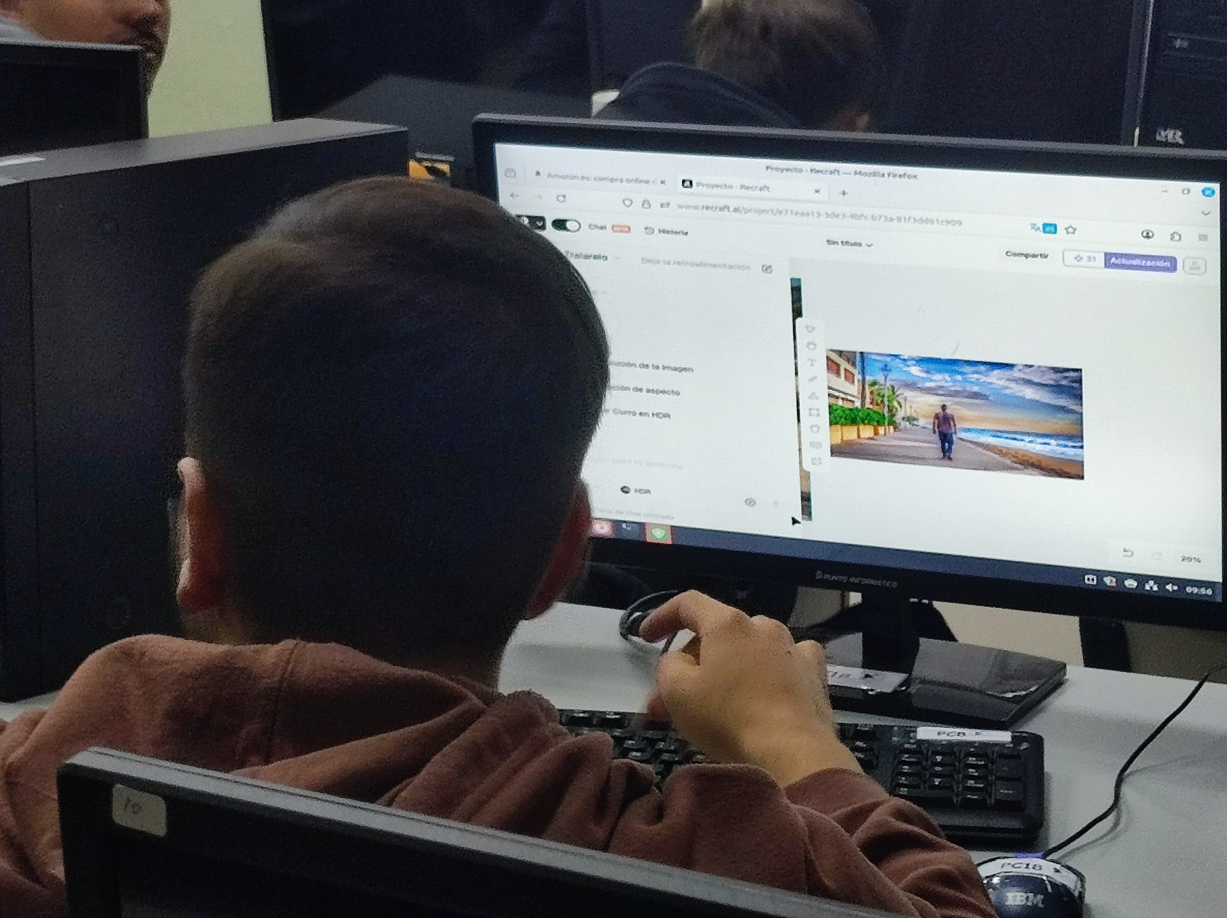 Alumnos de FP de Grado Medio en curso de formación